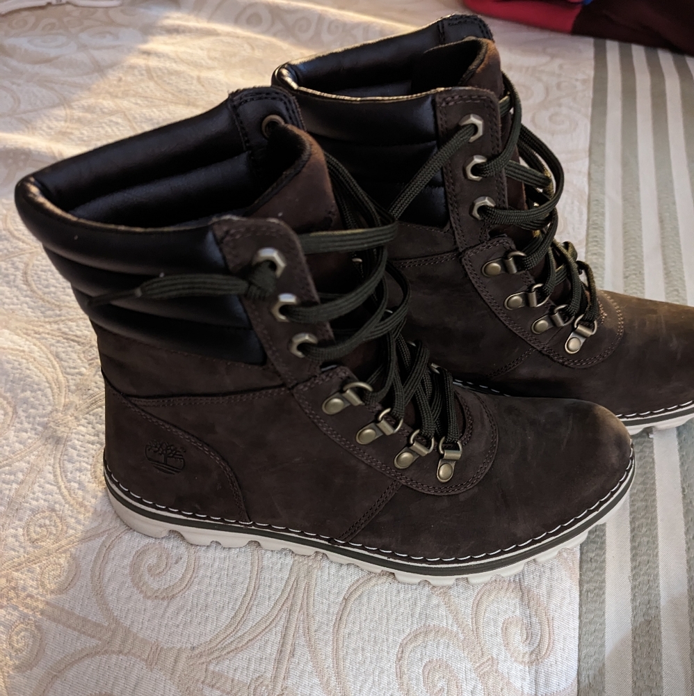 Timberland boots s 9 light weight